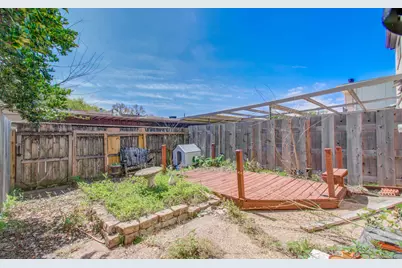 1311 Town Circle #4, Baytown, TX 77520 - Photo 32