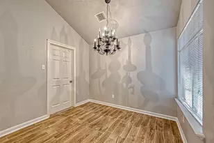 2235 Sentinal Oaks St, Sugar Land, TX 77478 - Photo 6