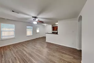 10200 Red Fern Ct, Conroe, TX 77385 - Photo 6