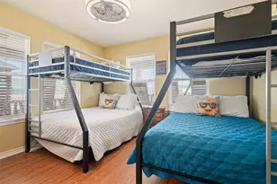 876 Kahla Dr, Port Bolivar, TX 77650 - Photo 38