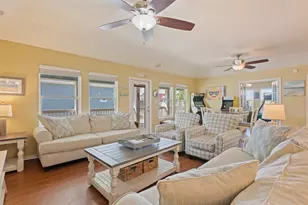 876 Kahla Dr, Port Bolivar, TX 77650 - Photo 12