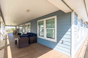 876 Kahla Dr, Port Bolivar, TX 77650 - Photo 8