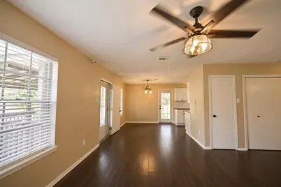 220 N William Barnett Avenue, Cleveland, TX 77327 - Photo 10