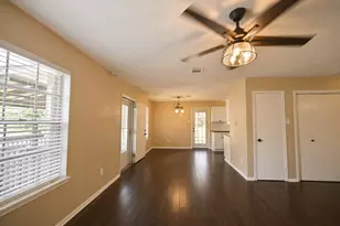 220 N William Barnett Ave, Cleveland, TX 77327 - Photo 10