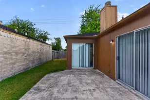 8151 Misty Ridge Ln, Houston, TX 77071 - Photo 32
