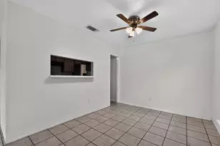 8151 Misty Ridge Ln, Houston, TX 77071 - Photo 10
