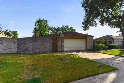 8151 Misty Ridge Lane, Houston, TX 77071 - Photo 2