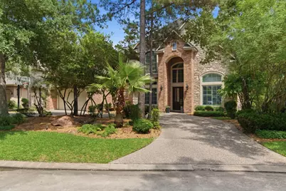 10 E Majestic Woods Place, The Woodlands, TX 77382 - Photo 1