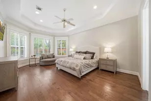 10 E Majestic Woods Pl, The Woodlands, TX 77382 - Photo 22