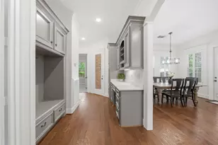 10 E Majestic Woods Pl, The Woodlands, TX 77382 - Photo 18