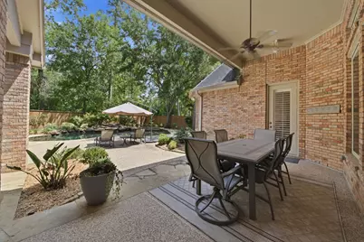 10 E Majestic Woods Place, The Woodlands, TX 77382 - Photo 40