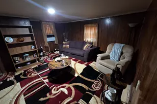 7326 Eisenhower Rd, Houston, TX 77033 - Photo 2