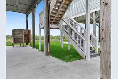 1041 Sunset Circle W, Crystal Beach, TX 77650 - Photo 48