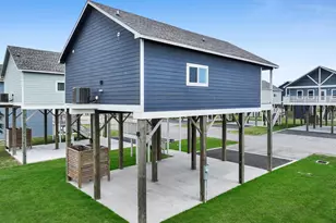 1041 Sunset Circle W, Crystal Beach, TX 77650 - Photo 42