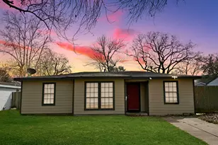 1533 2nd Ave N, Texas City, TX 77590 - Photo 1