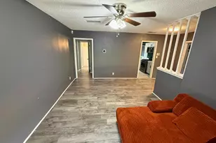 1533 2nd Ave N, Texas City, TX 77590 - Photo 2