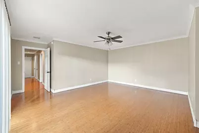 7823 Twin Hills Drive, Houston, TX 77071 - Photo 26