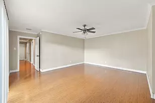 7823 Twin Hills Dr, Houston, TX 77071 - Photo 26