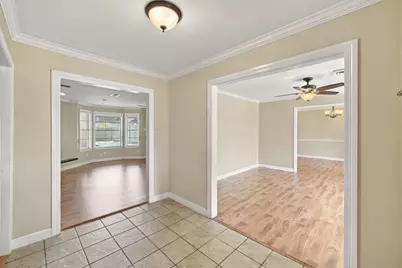 7823 Twin Hills Drive, Houston, TX 77071 - Photo 10