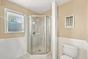 7823 Twin Hills Dr, Houston, TX 77071 - Photo 32