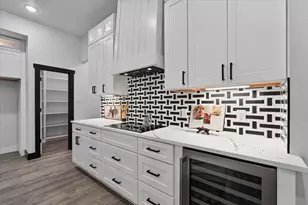 447 Sunset Trail, Angleton, TX 77515 - Photo 14