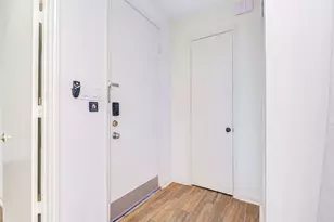 2829 Timmons Ln, Houston, TX 77027 - Photo 8