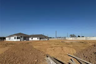 17426 Sanford Ests Ct, Waller, TX 77484 - Photo 2