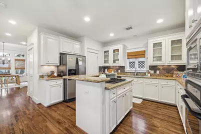 1915 Bradshaw Street, Houston, TX 77008 - Photo 12
