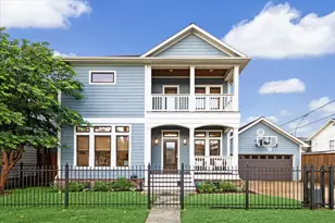 1915 Bradshaw St, Houston, TX 77008 - Photo 1