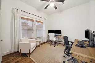 1915 Bradshaw St, Houston, TX 77008 - Photo 22