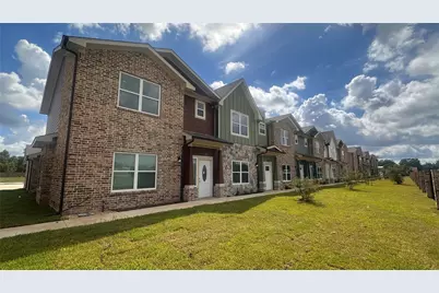 500 Legacy #505, Alvin, TX 77511 - Photo 2