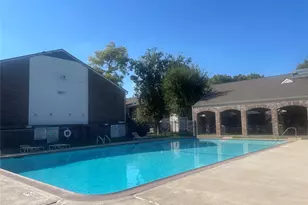 3900 Woodchase Dr, Houston, TX 77042 - Photo 2