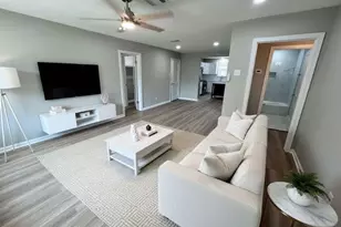 4737 Alvin St, Houston, TX 77033 - Photo 2