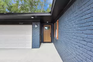 5523 Elm Tree Dr, Houston, TX 77048 - Photo 6