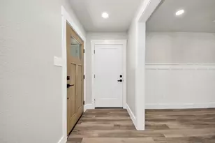 5523 Elm Tree Dr, Houston, TX 77048 - Photo 8