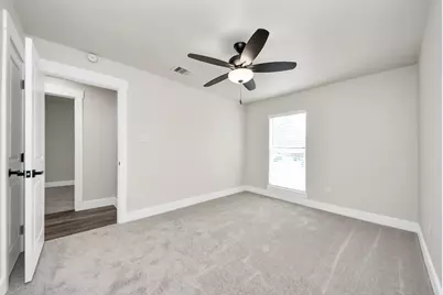 5523 Elm Tree Drive, Houston, TX 77048 - Photo 16