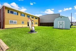 1914 Larrabee St, Seabrook, TX 77586 - Photo 1