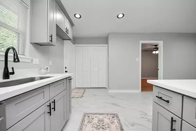 4914 Angleton Street, Houston, TX 77033 - Photo 30