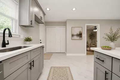 4914 Angleton Street, Houston, TX 77033 - Photo 4