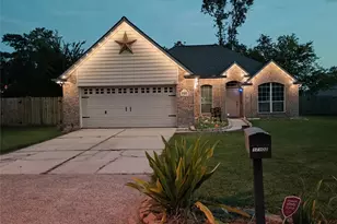 17102 Jetty Ct, Crosby, TX 77532 - Photo 2