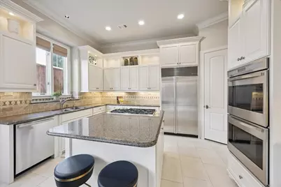 5736 Tanglewood Cove Street, Houston, TX 77057 - Photo 8