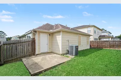 4406 Twisting Pine Court, Spring, TX 77373 - Photo 18
