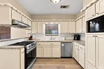 4306 Longhorn Drive, Baytown, TX 77521 - Photo 2
