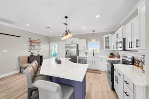 978 Sue Dr, Port Bolivar, TX 77650 - Photo 36