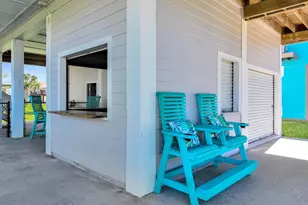 978 Sue Dr, Port Bolivar, TX 77650 - Photo 12