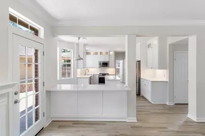 18 Hawkseye Place, The Woodlands, TX 77381 - Photo 8