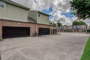10205 Brooktree Dr, Houston, TX 77043 - Photo 30