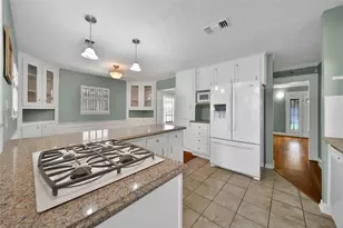 1583 Sue Barnett Dr, Houston, TX 77018 - Photo 10
