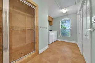1583 Sue Barnett Dr, Houston, TX 77018 - Photo 20