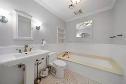 1583 Sue Barnett Drive, Houston, TX 77018 - Photo 22